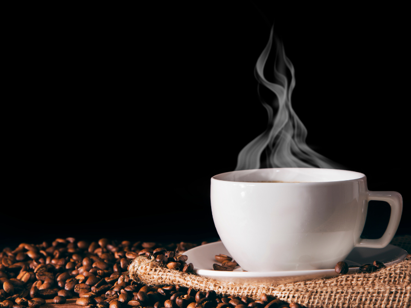 Sklep z kawą. Kawa ziarnista czy kawa mielona a może kawa rozpuszczalna – o to jest pytanie!